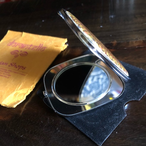 New Stunning Carry Purse Mirror ♥️ - Picture 10 of 12